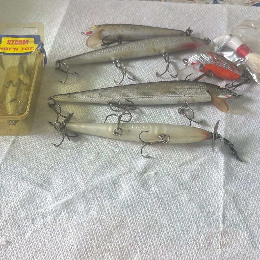 Vintage Fishing Lures Lot - Silver & White Hardbaits
Rapalla
